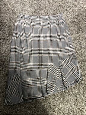 Plaid Ruffle Hem Women's Skirt - Grey & Brown